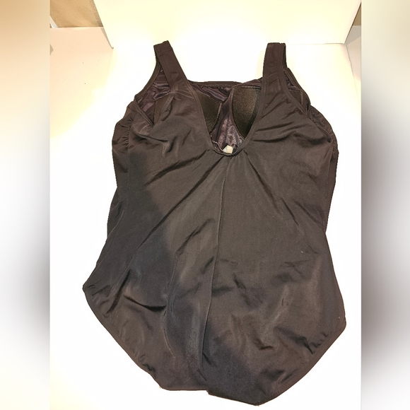 Lands' End 16W Women's Bathing Suit. - Picture 5 of 13